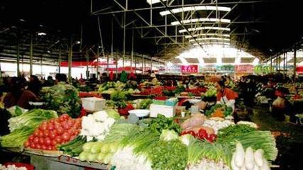 “双节”前后 拉萨市蔬菜市场供应充足